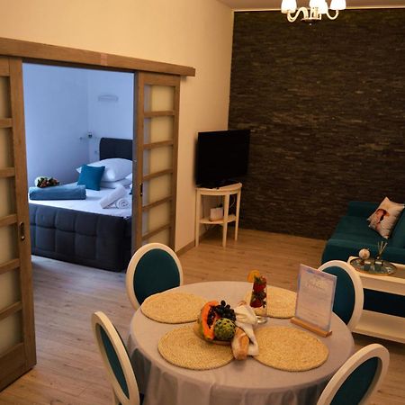 Ferienwohnung Mediolan Parking Gratis Moxy Te&Am Cracow Krakau Exterior foto