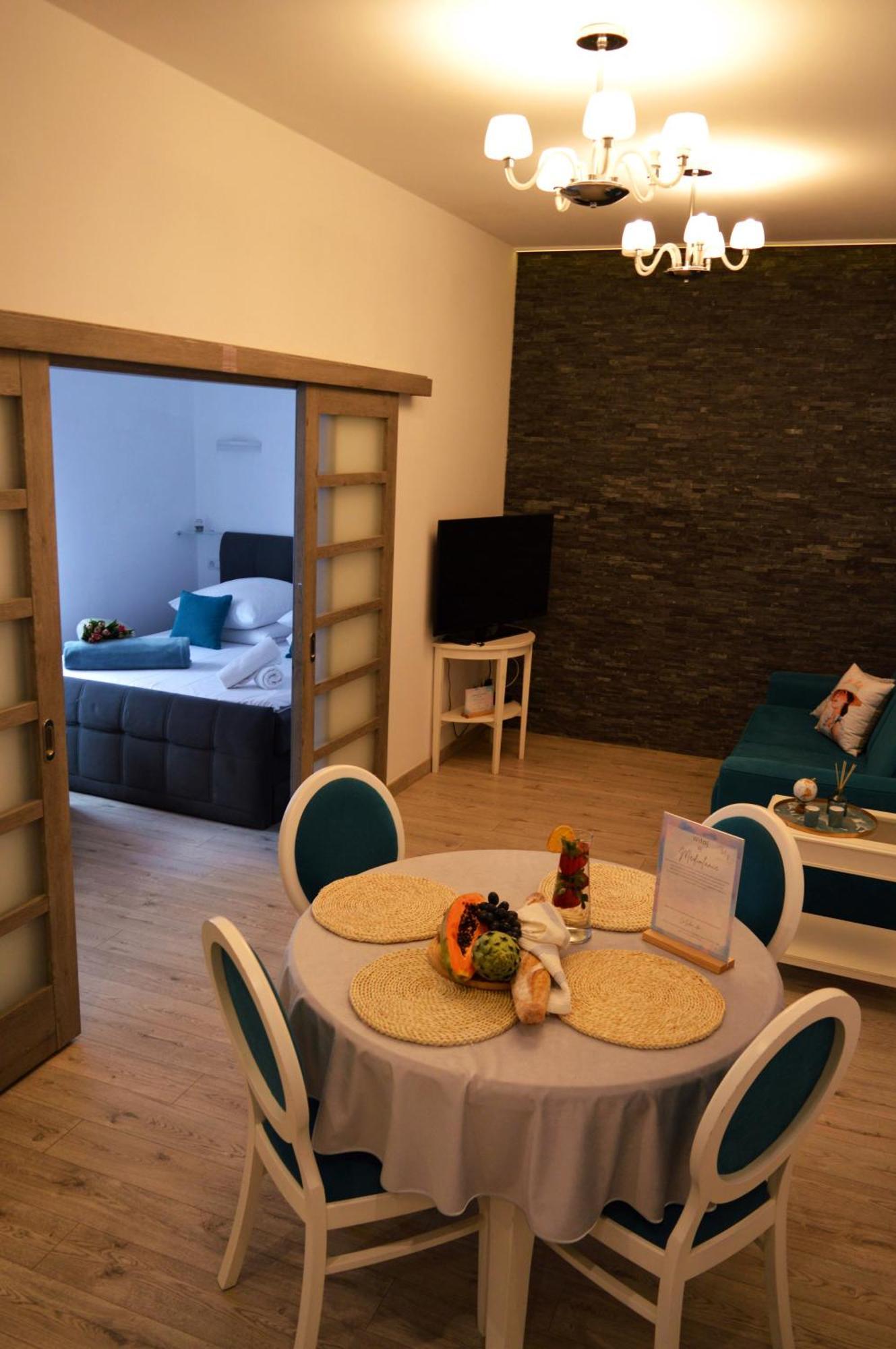 Ferienwohnung Mediolan Parking Gratis Moxy Te&Am Cracow Krakau Exterior foto